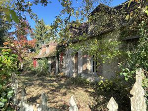 Longère à rénover 2 66 ha Proche Le Mêle-sur-Sarthe