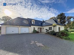 Maison Saint Allouestre 7 pièce(s) 203 m2