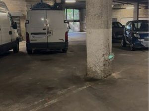 Place de parking camion / utilitaire