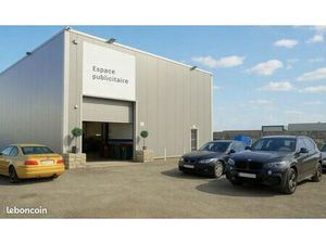 Location local indépendant 263m2