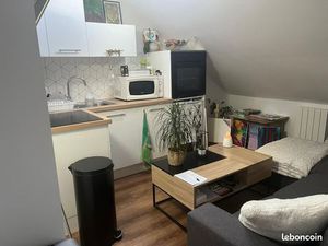 Studio meublé équipé avec chambre séparé centre ville