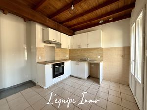 T4 de 87m2 en coeur de village