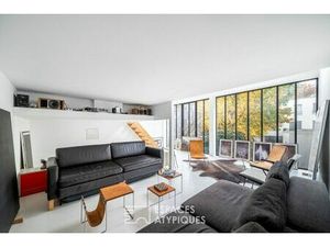 Maison d'Architecte en fond de cour  esprit Atelier d'Artiste