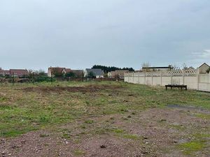 Terrain constructible viabilisé à vendre