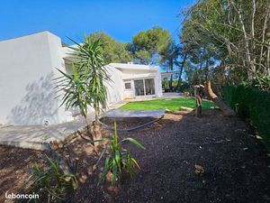 Maison T5/6 de plain-pied - vue étang