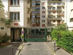 Box / Parking fermé à louer dans résidence sécurisée