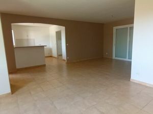 Maison à louer pour un an