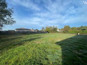 Terrain constructible viabilisé à vendre