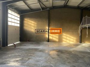 Entrepôt de 114m²