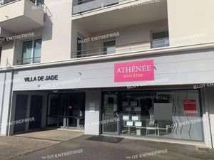 A LOUER - LOCAL COMMERCIAL 160 m² NANTES