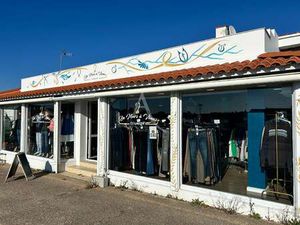 Vente Bureaux et commerces à Bretignolles-sur-Mer (85470) : à vendre / 83m² Bretignolles-s