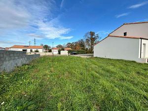 Vente Terrain à Challans (85300) : à vendre / 480m² Challans
