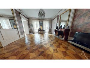 Vente bureaux 6 pièces  196.00m²  Grenoble