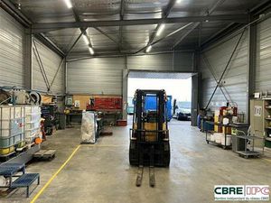 Location local d'activités SAINT-MARTIN-DE-SEIGNANX 950 m²