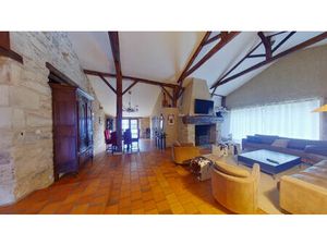 Maison et ses Dépendances à La Ferrière-Airoux