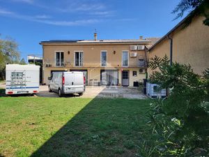 Local commercial 5 pièces 161 m² à vendre / acheter château-arnoux-saint-auban 04160 ? | E
