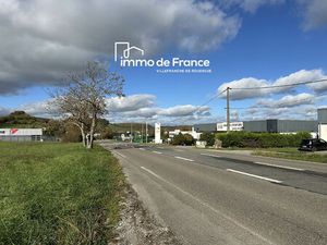 Vente terrain 3349 m² Villefranche-de-Rouergue (12200)