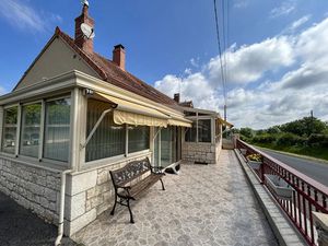 Vente maison 6 pièces 117 m² à Montvicq (03170)  140 000 €