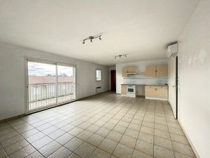 Location appartement 3 pièces 73 m² à Graveson (13690)