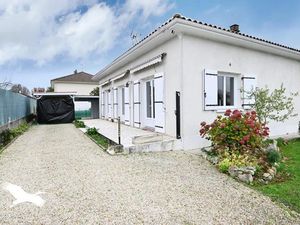 Vente maison 3 pièces 87 m² à La Couronne (16400)  202 920 €
