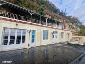 Maison 6 pièces 220 m²