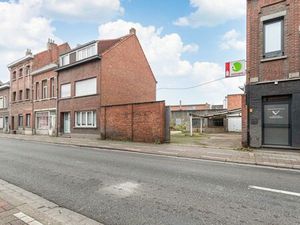 BOUWGRONDEN VOOR 2 WONINGEN MET TUIN