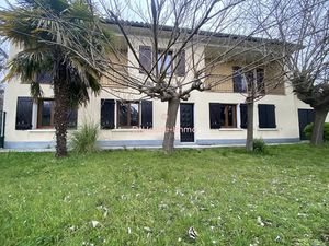 Vente maison 8 pièces 260 m² à Les Issards (09100)  218 000 €