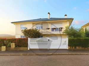 Vente Maison 7 pièces 160 m2 à Ars-Laquenexy