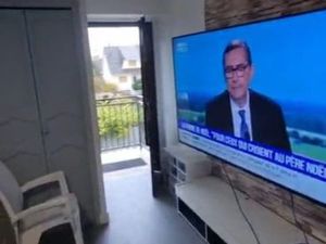 À LOUER – F1 de 28 m² – 650 HC – Résidence calme