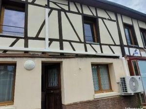 Maison mitoyenne St Martin du Vivier village