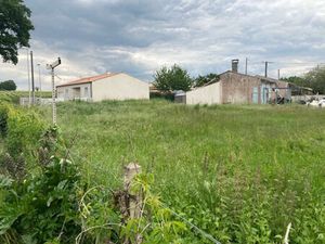 Vente terrain 696 m² Chaniers (17610)