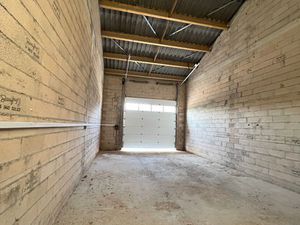 Location local industriel 110 m² à Trets (13530)