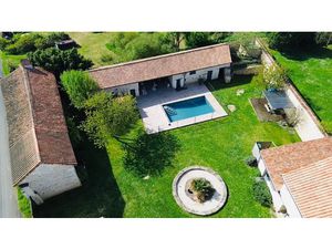 Propriété à vendre RICHELIEU 9 pièce(s) 315m2 599 900€