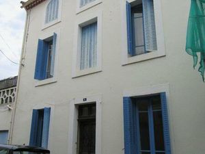 Grande maison lumineuse avec terrasse et vue dégagée  coeur de ville