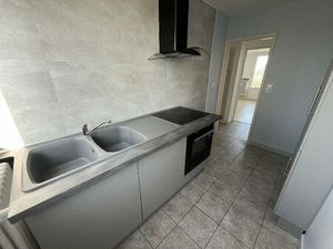 Location appartement 3 pièces 66 m² à Montbéliard (25200)