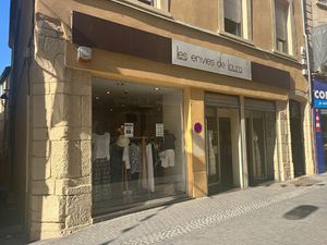 Location commerce 182 m² à Crest (26400)