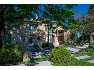 Mas provençal à vendre à Sainte-Cécile-les-Vignes avec piscine et vue panoramique