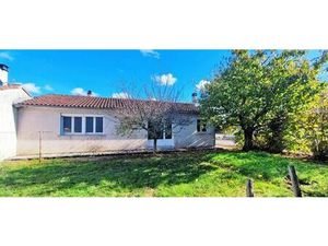 Vente maison 4 pièces 79 m² Saint-Aulaye-Puymangou (24410)