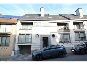 Centrum Schepdaal: gelijkvloers appartement met parking