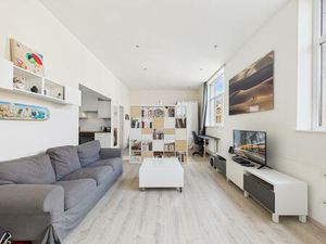 Studio à louer à Rue Général Capiaumont 61 Etterbeek (VBD53153)