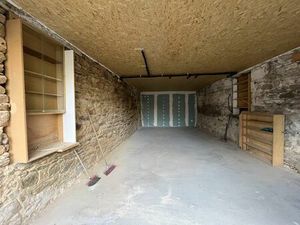 Vente garage 42 m² Douarnenez (29100)