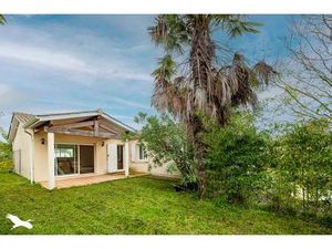 Vente maison 5 pièces 138 m² Saint-Laurent-Médoc (33112)