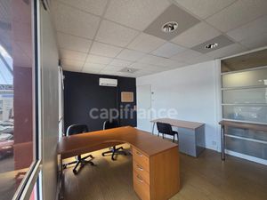 Commerce à louer BAIE MAHAULT 1 pièce(s) 17m2 330€/mois HT/HC
