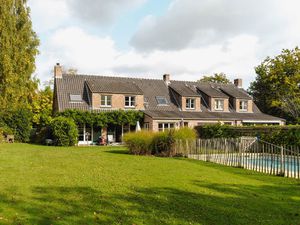 Huis te koop in Sint-Genesius-Rode met 5 slaapkamers