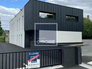Location Local Professionnel 156m² BEAUCOUZE 49070