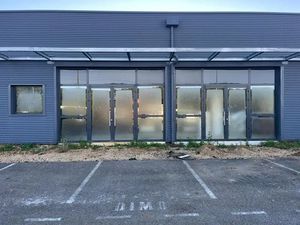 Local commercial 174M² - ZAC ECOLE-VALENTIN