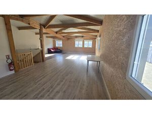 Location commerce 225 m² à Vif (38450)