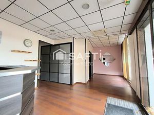 Location bureau 8 pièces 146 m² à Créhange (57690)