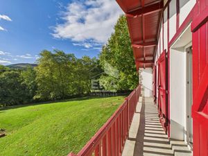 Vente maison 8 pièces 200 m² à Hasparren (64240)  735 000 €