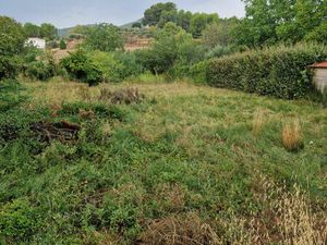 83640 SAINT ZACHARIE - BEAU TERRAIN PLAT CONSTRUCTIBLE DE 628m²